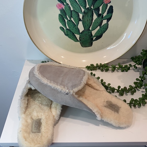 Ugg slipper mules - Picture 2 of 11